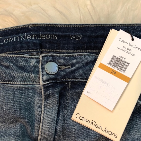 ☀️SOLD☀️☀️☀️☀️.   Calvin Klein Shorts - Picture 4 of 8